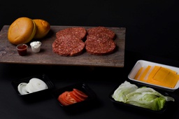 [sk-0220] Box juicy brisket burger #4 #175g بوكس بلاك انجوس #4 #175g